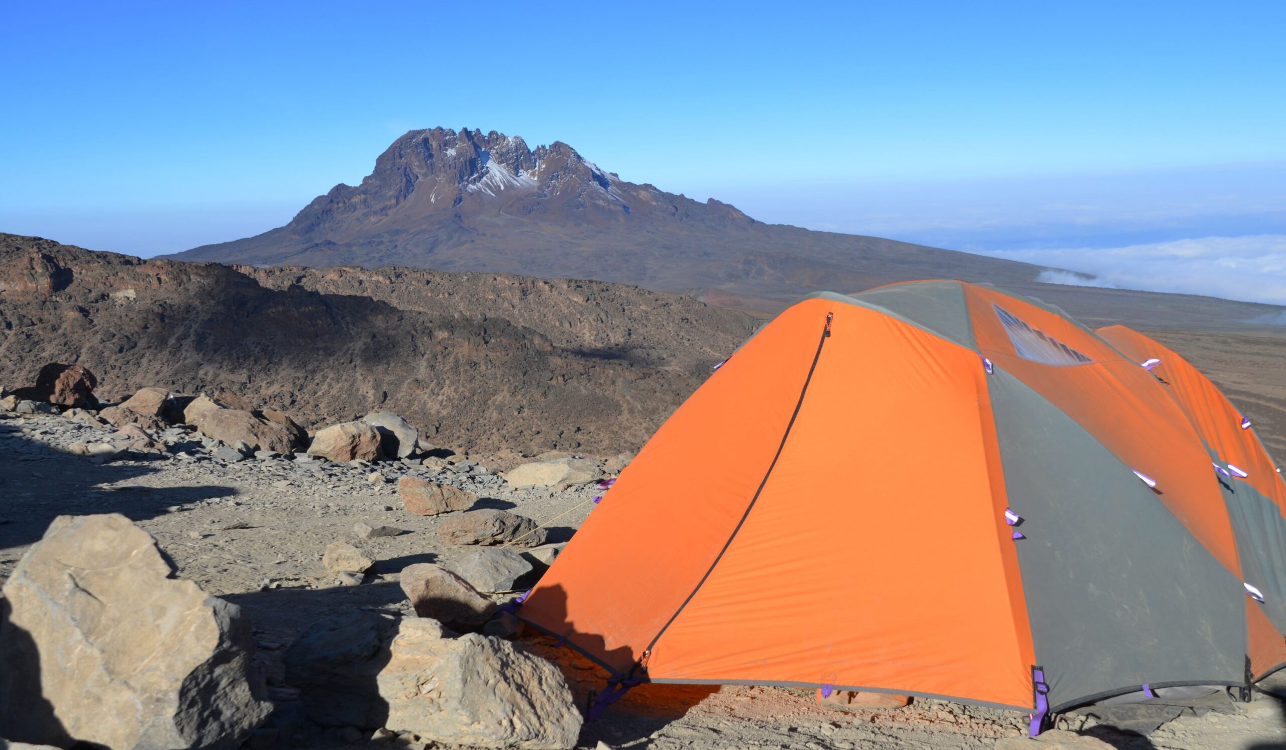 Umbweleden (4/6) | Karanga Camp (4,040 m) - Barafu Camp (4,645 m)