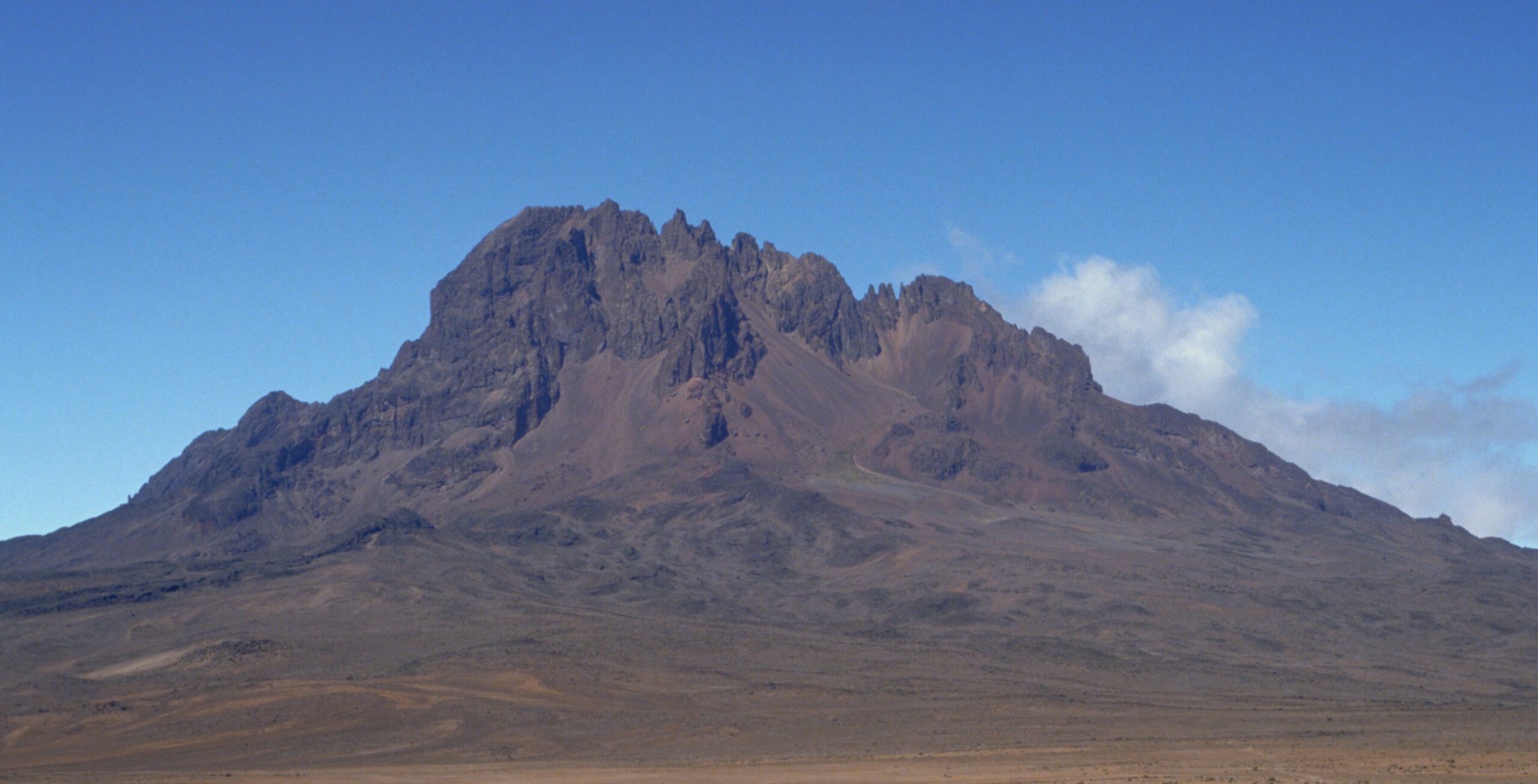 Rongaileden (2/6) | First Cave Camp (2,650 m) - Kikelewa Camp (3,660 m)
